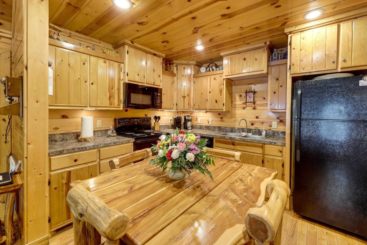 Broken Bow Rental Cabin With Hot Tub And Bar Exterior foto