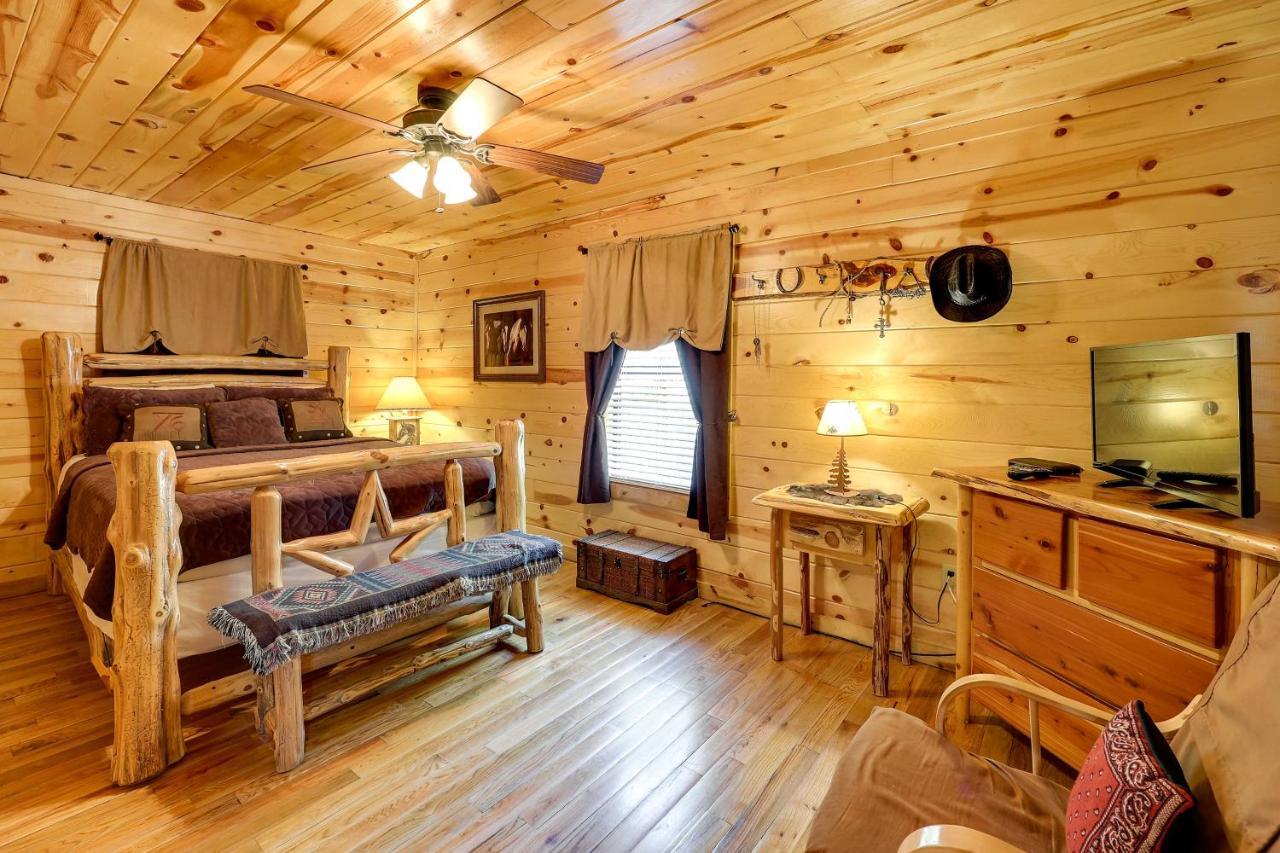 Broken Bow Rental Cabin With Hot Tub And Bar Exterior foto