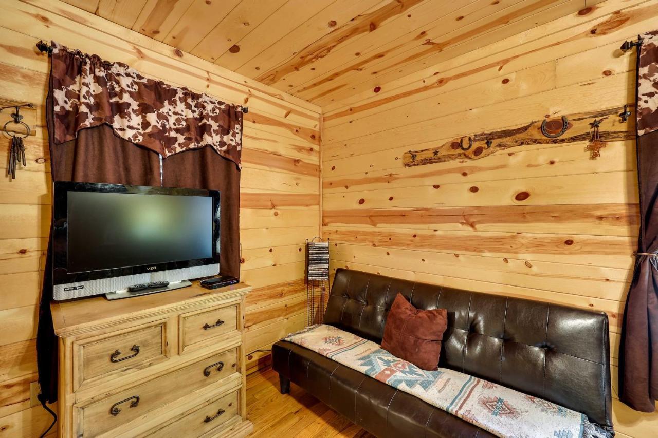Broken Bow Rental Cabin With Hot Tub And Bar Exterior foto